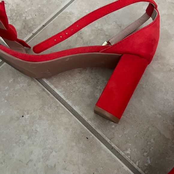 H&M Red Heels Sandals Size 38 - Picture 2 of 3